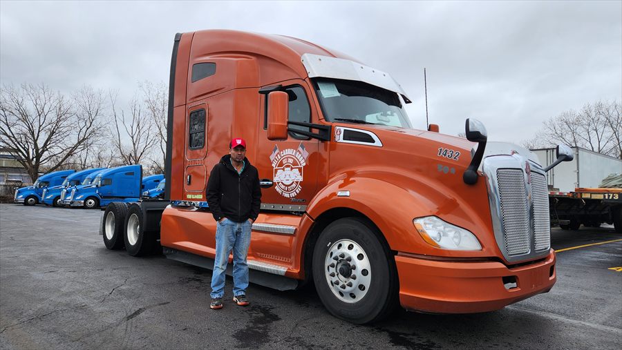 Delta Carrier Group orange Kenworth T680 unit 1432 yard